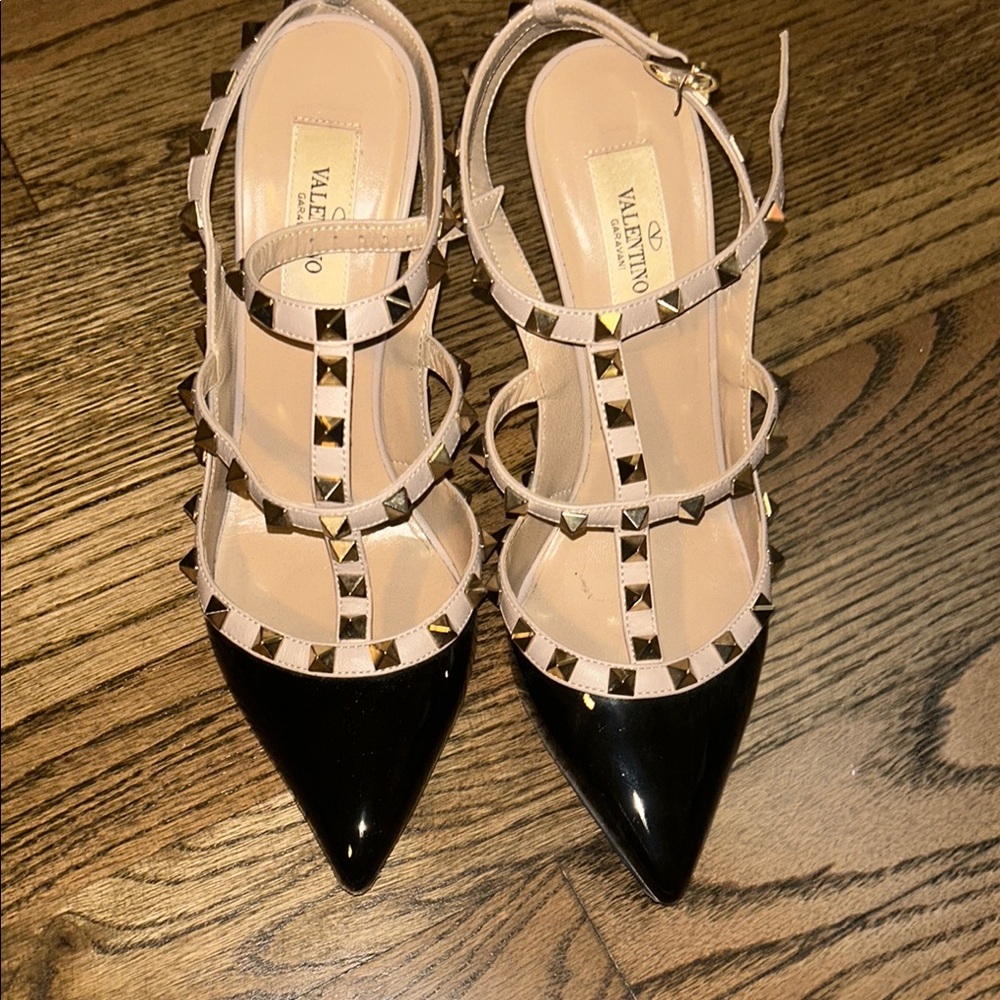 Valentino Black and Tan Rockstud Heels with Pyramid Studs